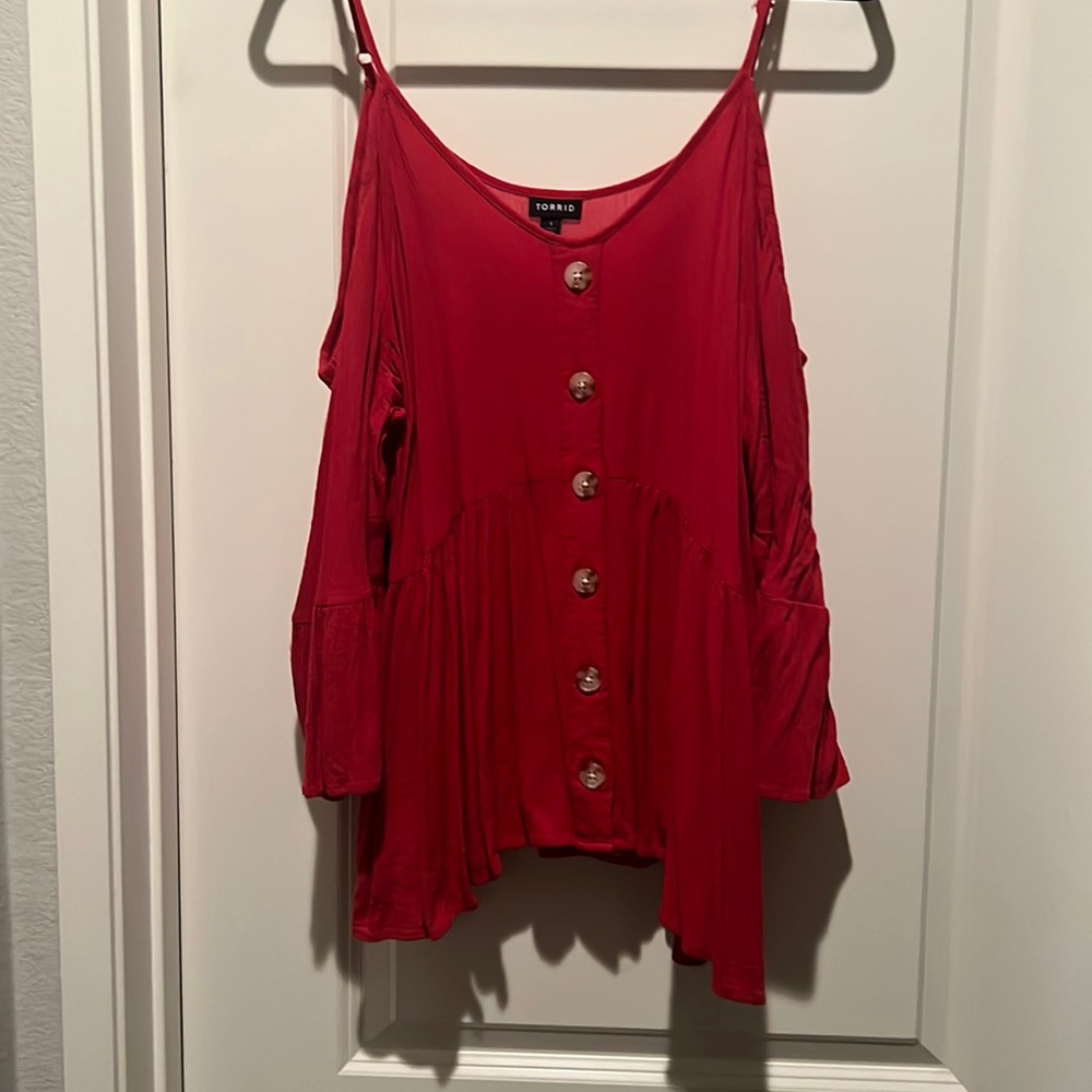 Torrid red tank top with sleeves. Doesn’t fit anymore